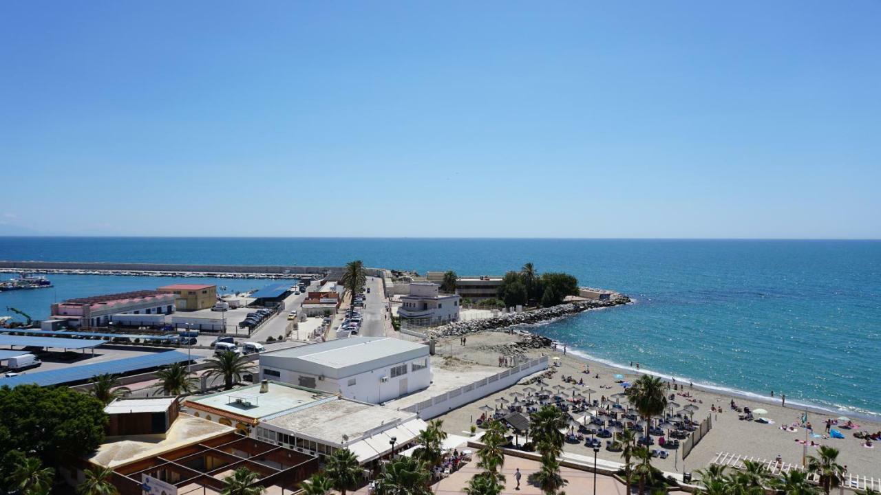 Beachfront Apartment In Fuengirola With Sea Views Zewnętrze zdjęcie