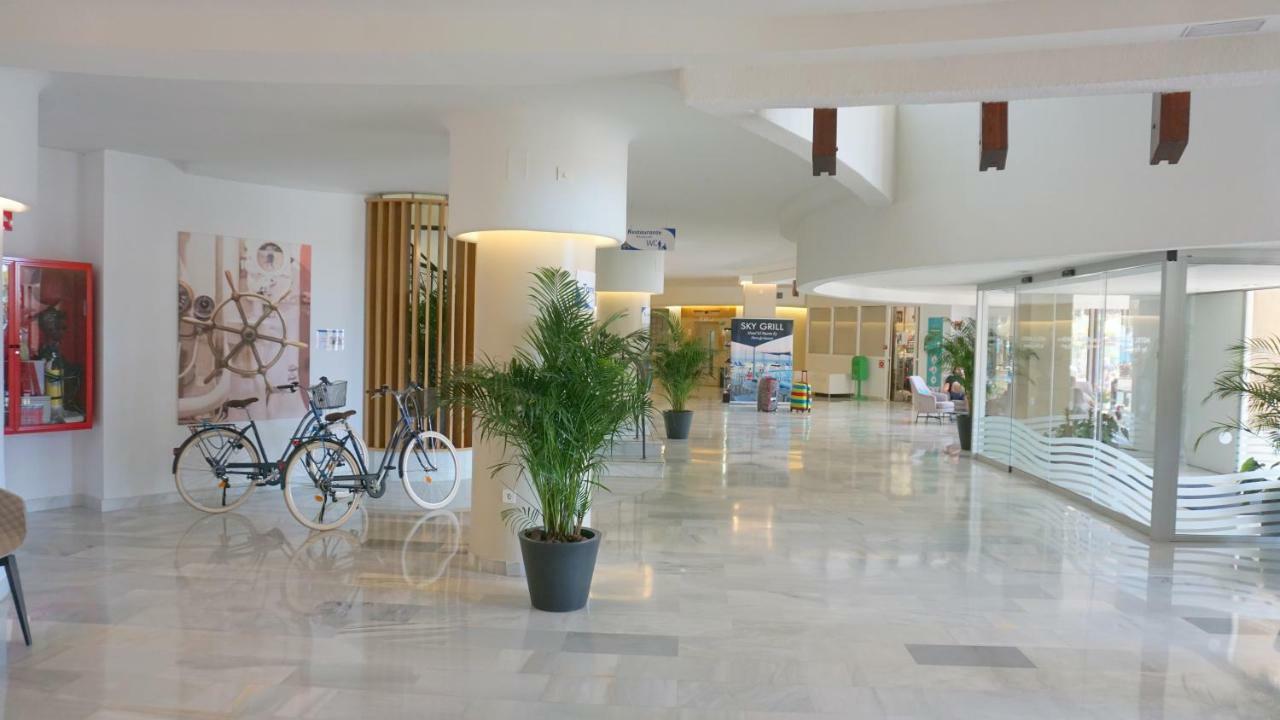 Beachfront Apartment In Fuengirola With Sea Views Zewnętrze zdjęcie