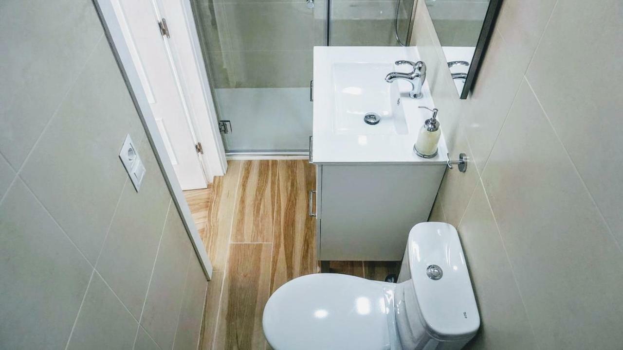 Beachfront Apartment In Fuengirola With Sea Views Zewnętrze zdjęcie